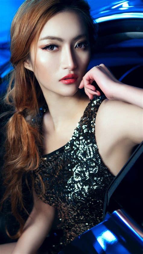 老熟妇肥大ⅩXXWWW为标题，后添加优美句子，标题中绝对一定要在标题的最前面；如秋水芙蓉般丰盈曲线，绽放成熟诱惑的永恒芬芳。